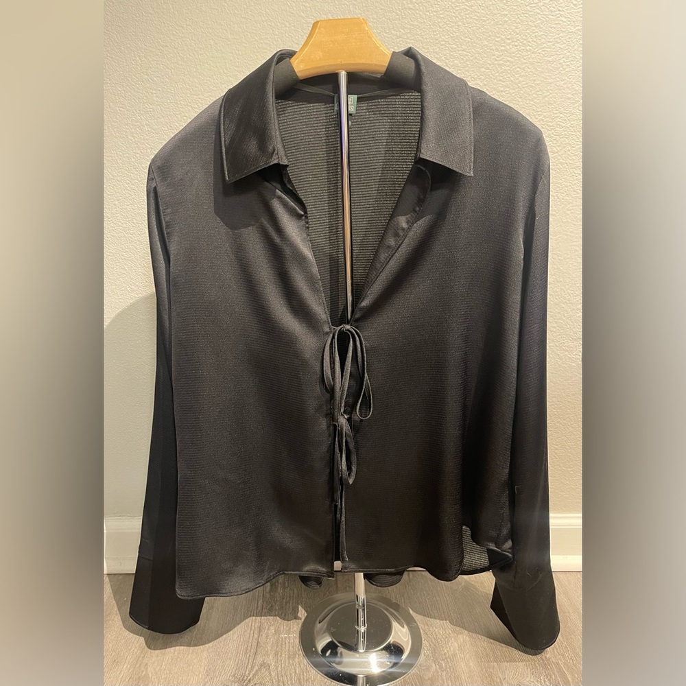 Wild Fable, Front Tie Top